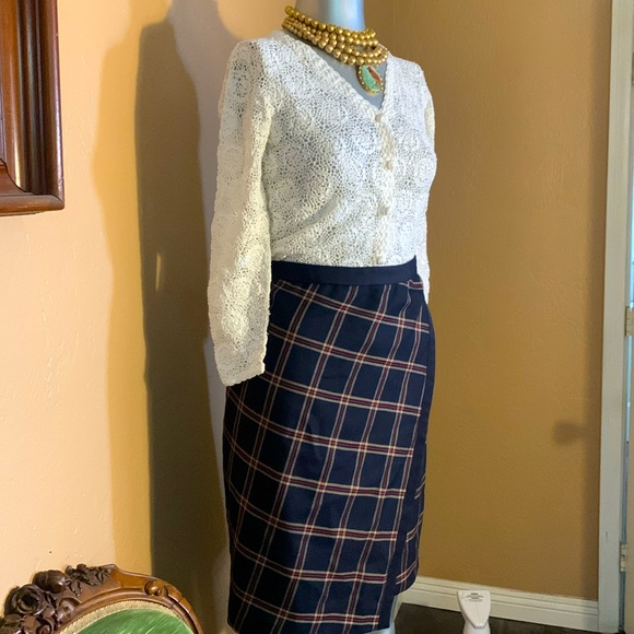 Brooks Brothers Dresses & Skirts - NWT 346 Brooks Brothers Wool Windowpane Plaid Pencil Skirt.  Sz 10p